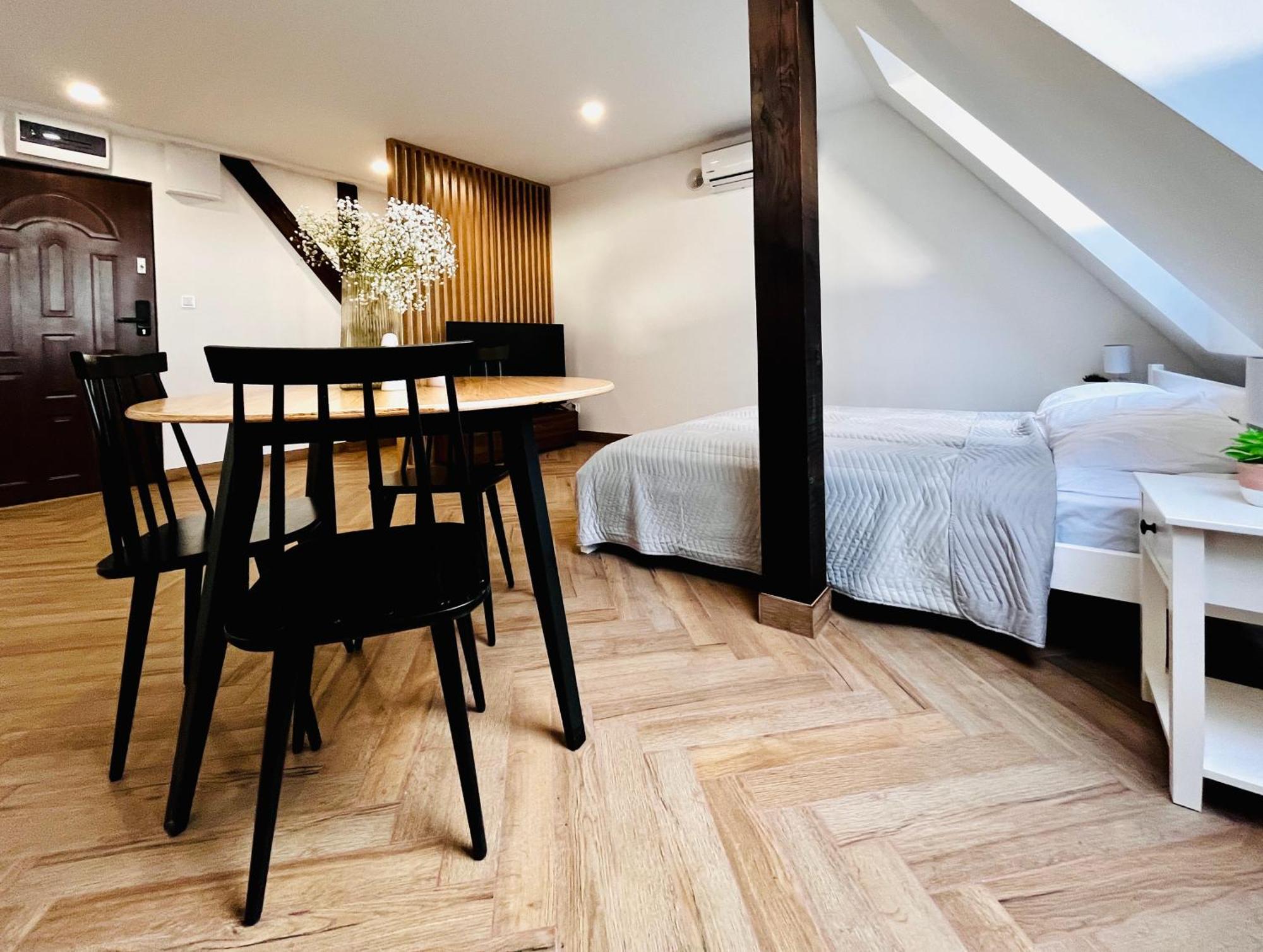 Lubiń Apartamenty Kamienica Centrum - 1 Maja מראה חיצוני תמונה